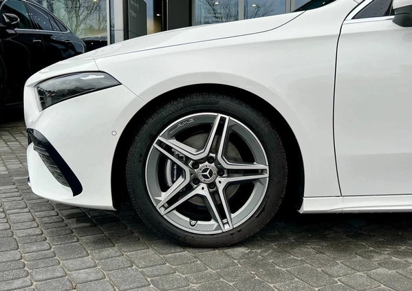 Mercedes-Benz Klasa A cena 168900 przebieg: 3900, rok produkcji 2023 z Warszawa małe 121
